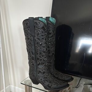 Women's Black Embroidered Western Boots
